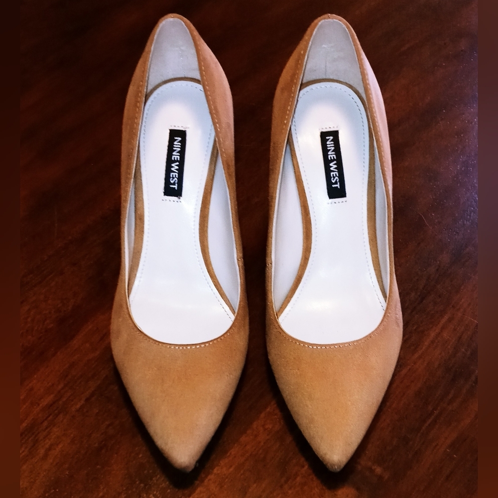 Nine West micro suede chunky heel pumps Sz. 7M